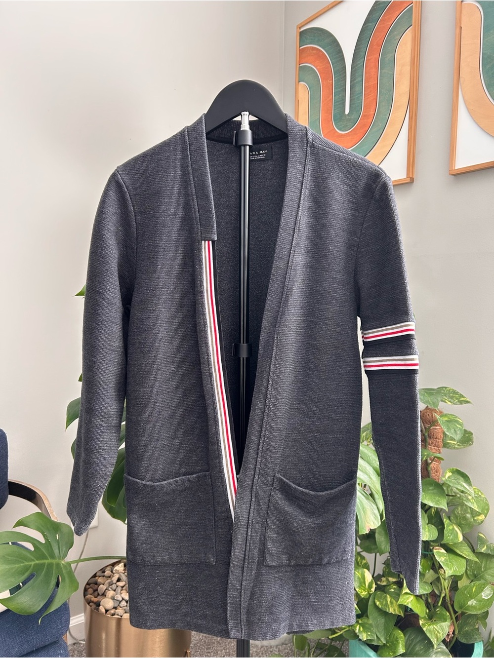 Zara Charcoal Open-Front Cardigan with Red-White Stripe Trim